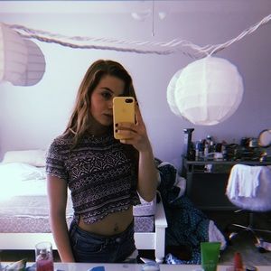 Meet your Posher, Jeanine